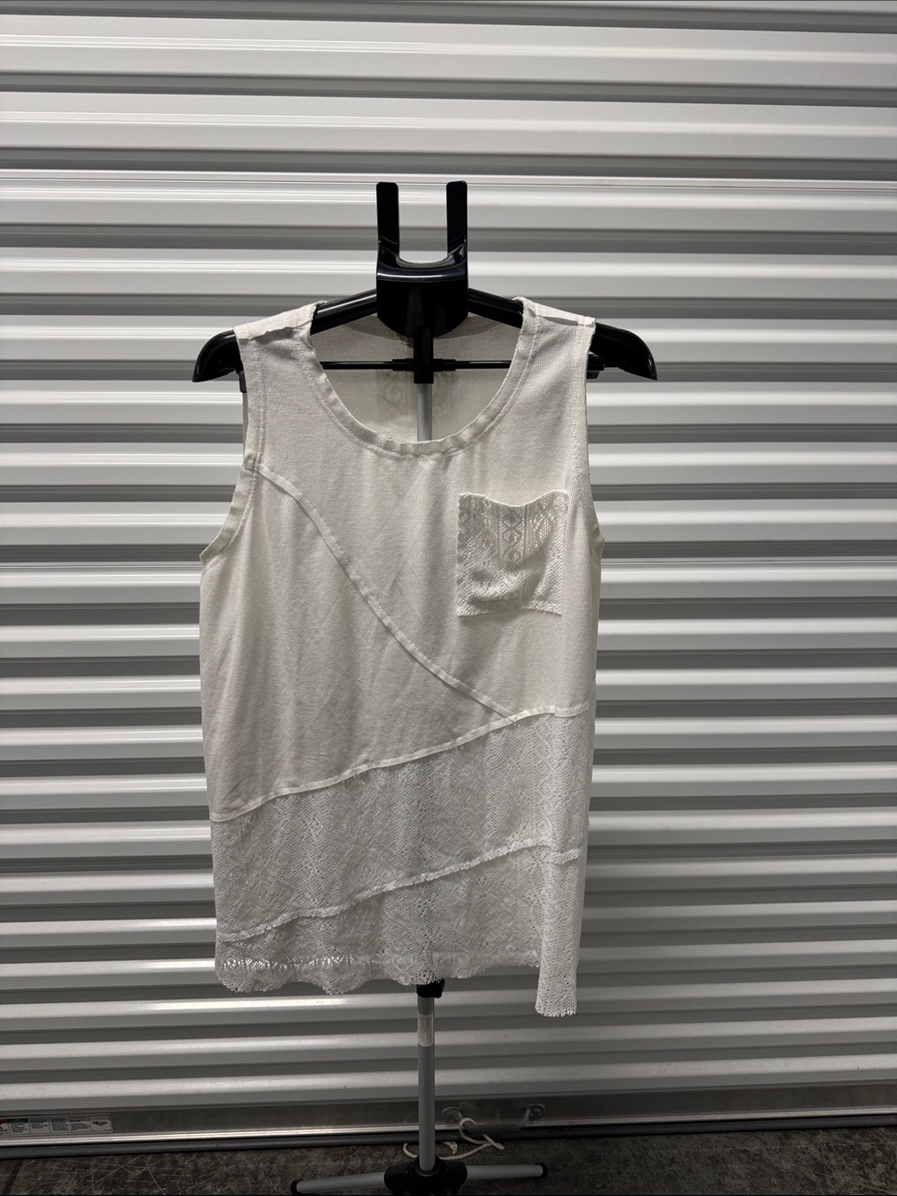 POL White Lace-Trim Sleeveless Tank Top